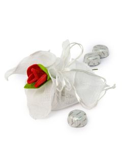 Bustina bianca con rose rosse in feltro  con 3 cioccolatini*