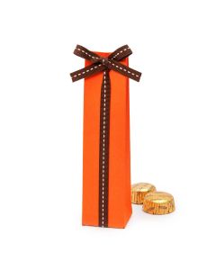 Scatola arancione decorata con nastro cucito marrone 2 ciocc