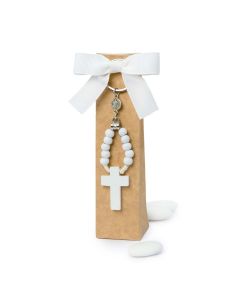 Scatola Kraft portachiavi rosario in legno bianco 3 confetti 