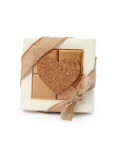 Cuore in sughero adesivo in scatola con 4 cioccolatini