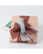 Caja rosa palo 30 bombones cinta azulgris/marrón *