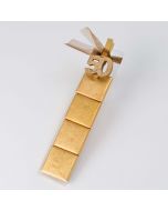 Estuche 4 napolitanas y pinza madera 50 años*