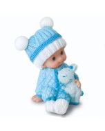 Figura pastel niño bebé sentado con peluche